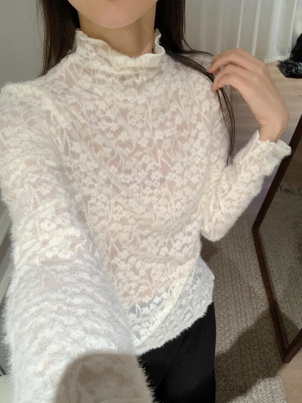 تي شيرت نسائي مطرز بالدانتيل وياقة عالية من Ele، ملابس داخلية عصرية لموسم الخريف والشتاء من ألياف البوليستر