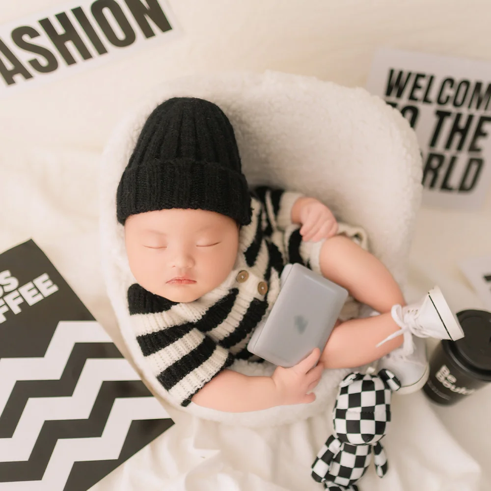 Baby Crochet Outfits Knitted Striped Jumpsuit Black Knitting Cap Newborn Photography Clothe Bear Doll Computer Studio Photo Prop