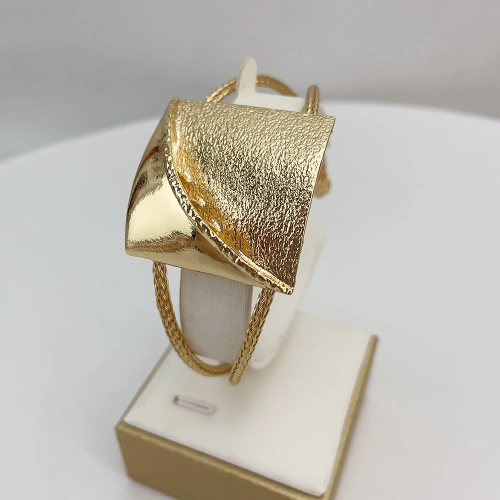 EMMA المرأة الأفريقية قلادة أقراط سوار فستان الزفاف حتى اكسسوارات طقم مجوهرات مطلية بالذهب الإيطالي FHK21636