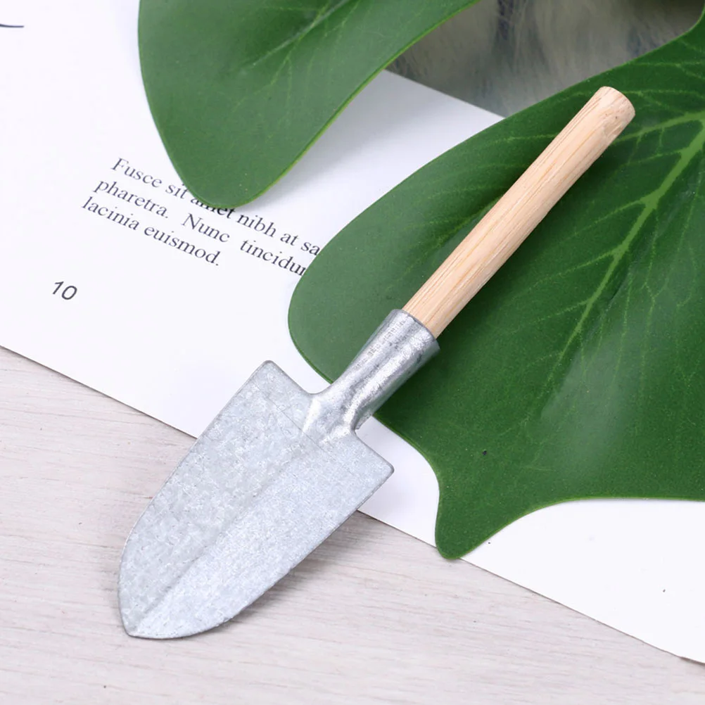 

1 set Mini Gardening Tools Iron iginal Color Decorative naments Shovel Model Home Figurine Yard Decorations Outdoor Garden Tool