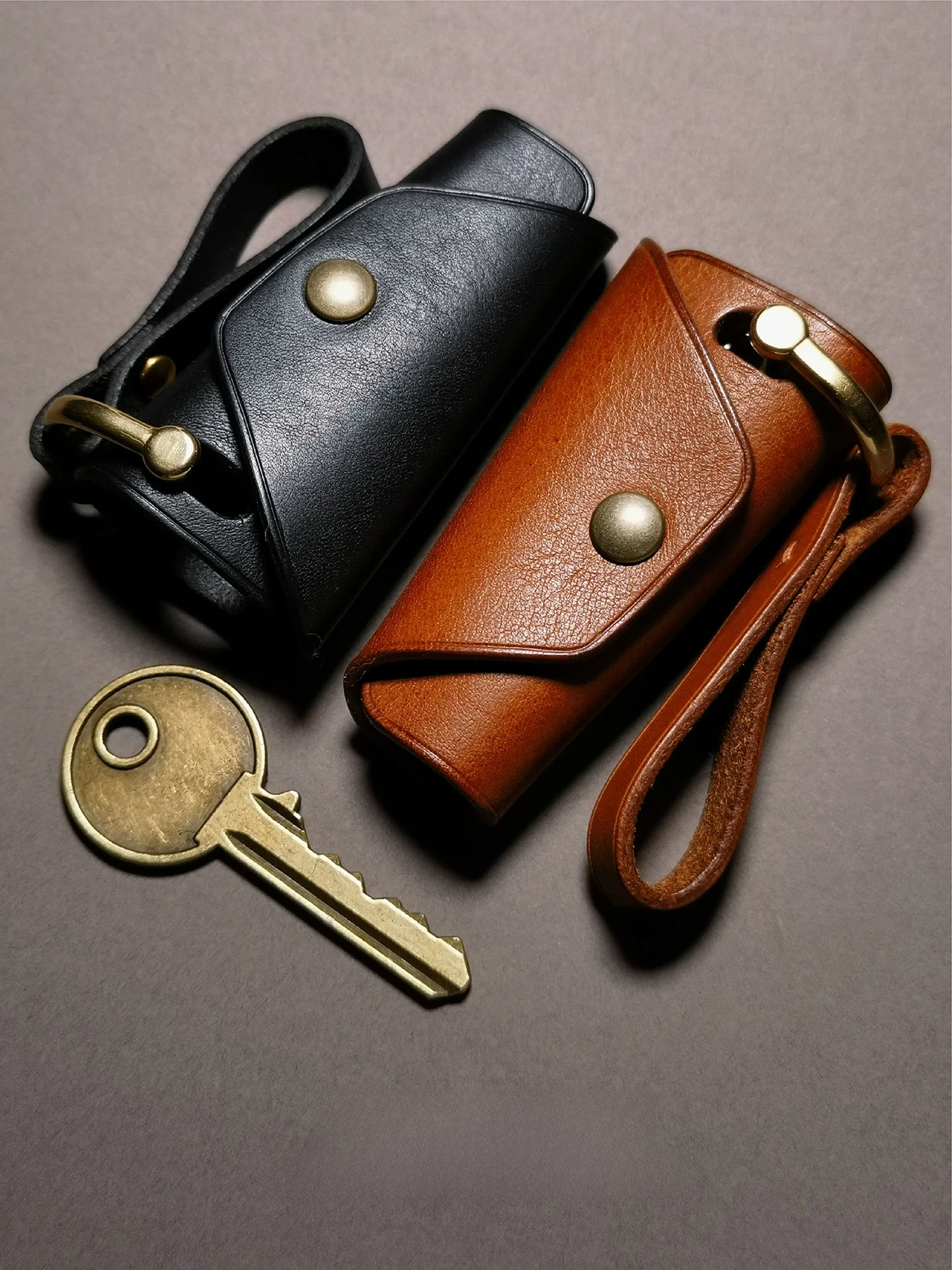 porte-cles-en-cuir-veritable-fabrique-a-la-main-en-peau-de-vache-pour-hommes-et-femmes-modele-decontracte-et-polyvalent-ideal-pour-un-usage-quotidien-non-impermeable