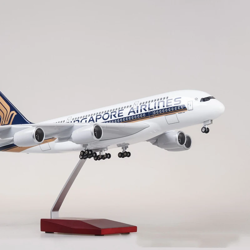 

Wheeled Light 1:160 Singapore Airlines Airbus A380 Aircraft Model Simulation 380 Gift Collection Display