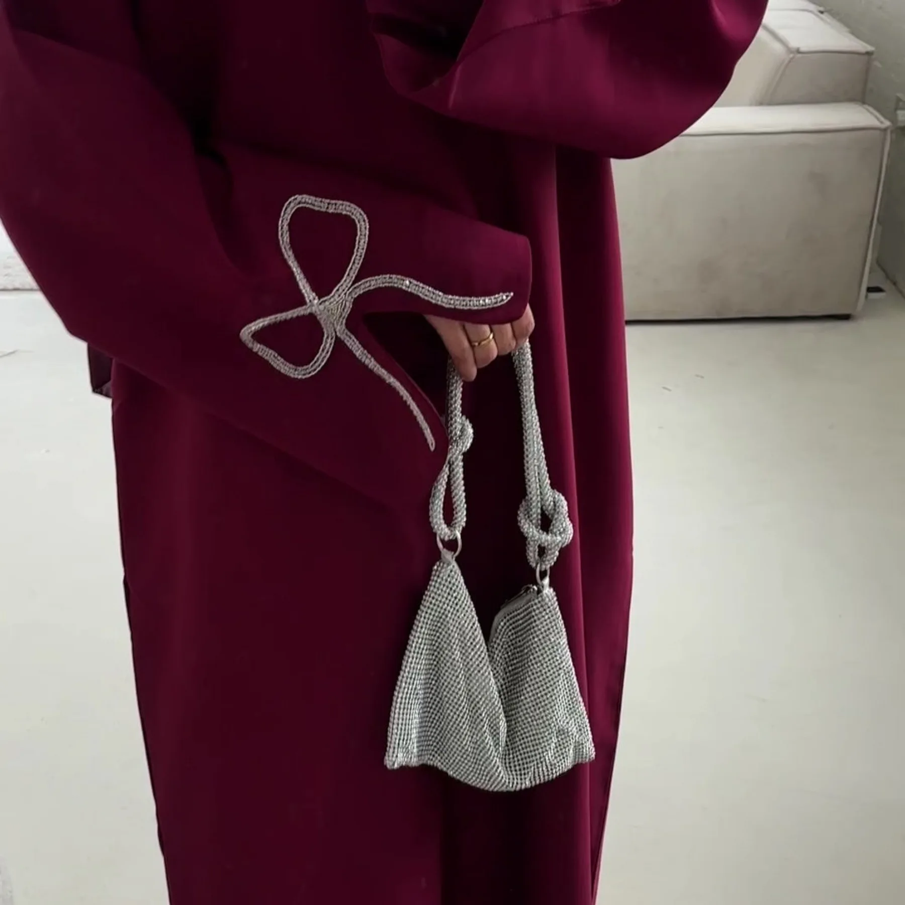 

UNI Closed Abaya Islamic Clothing Women Muslim Dress With Handcrafted Silver Bow Split Sleeves Women's Dresses 2026