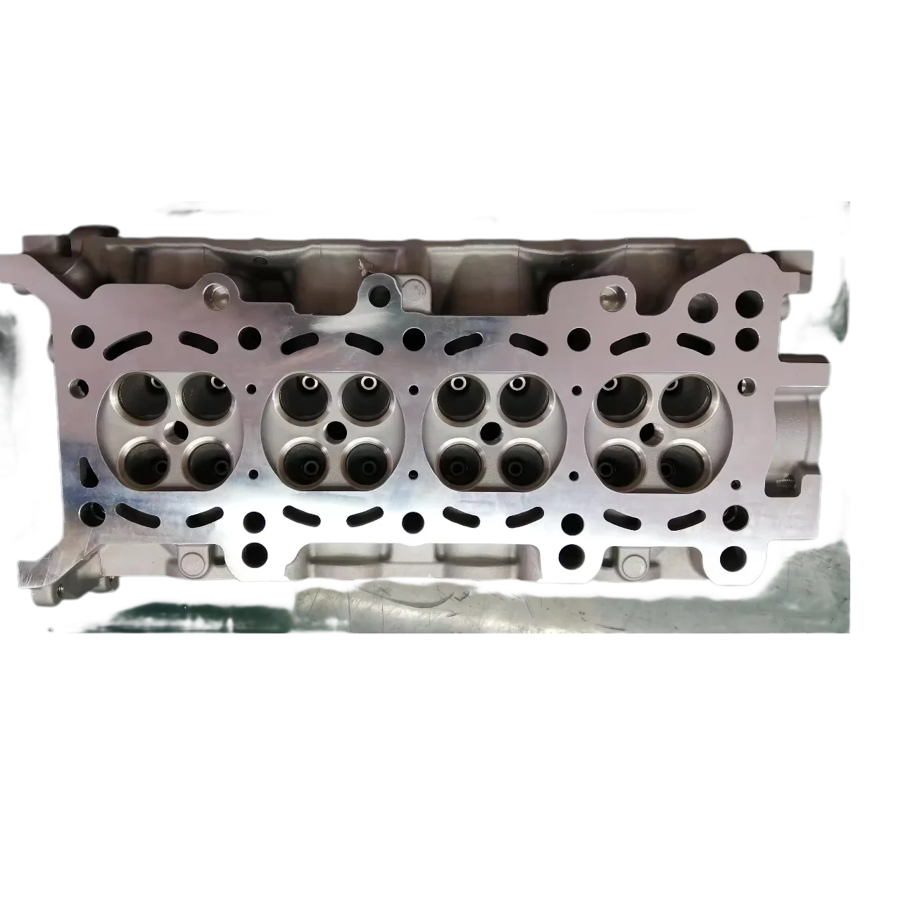 Auto Parts ZY02-10-01X Z627-10-300A ZY37-1001XB ZY37-10-10X Cylinder Head Z6/ZY-VE For Mazda 2/Mazda DE/Mazda DY 2002-14