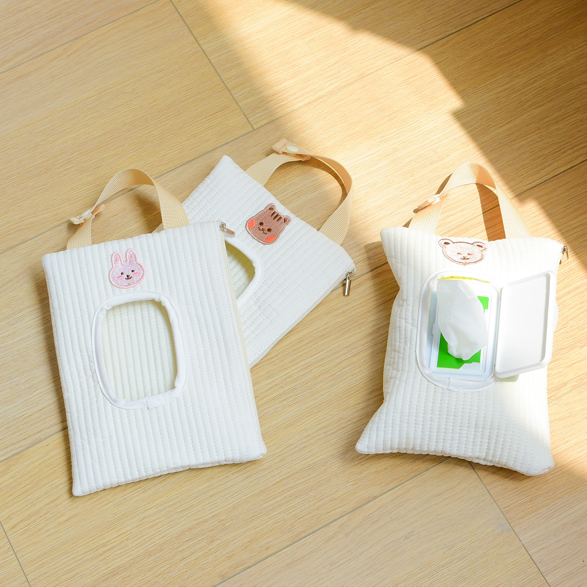 Children\'s embroidery Bear tissue storage box Car wipes bag extraction portable cot cart extraction paper hanging bag