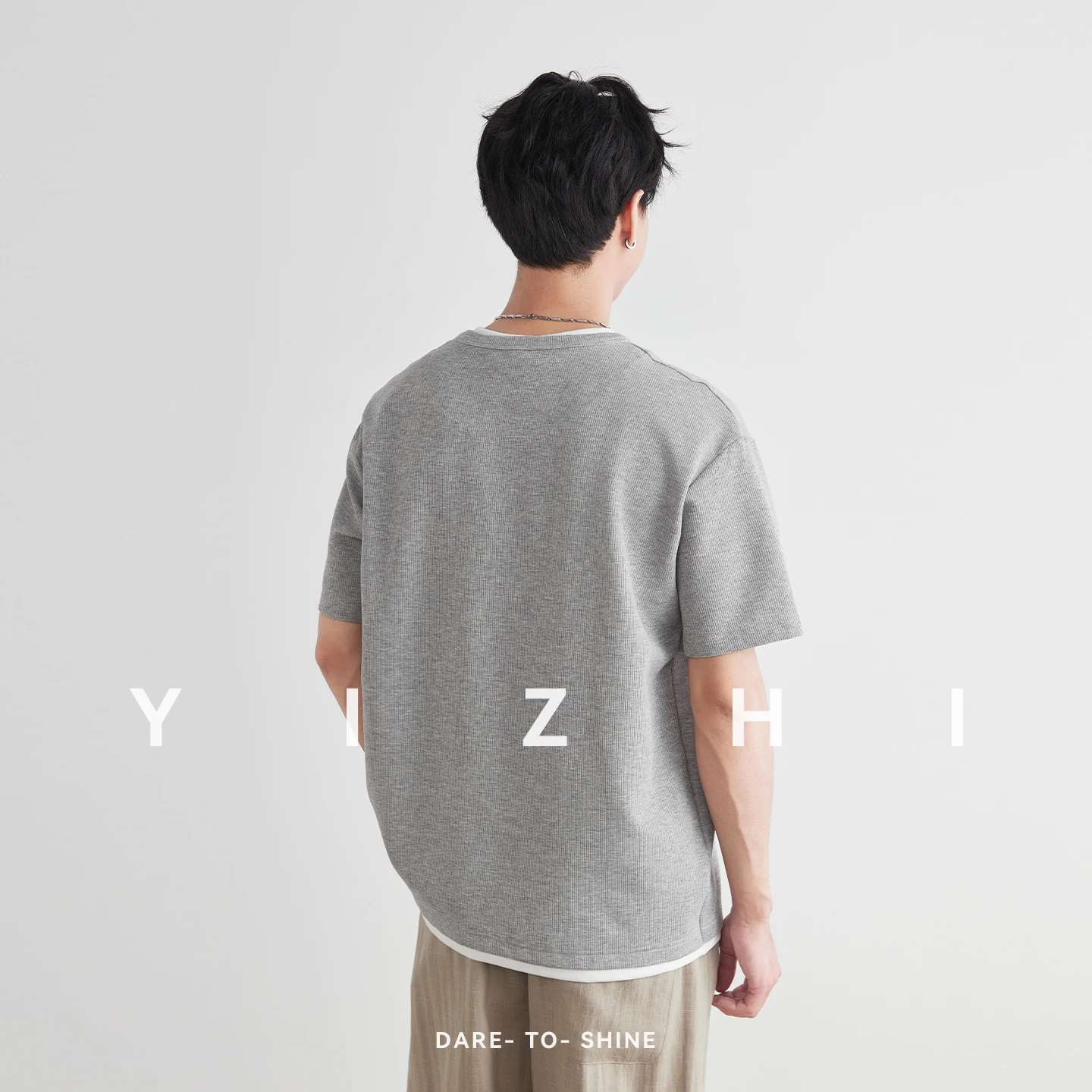 Men's Small V Neck Contrast Binding Fake Two-Piece T-Shirt Summer Loose Henley Neck Breathable Casual Versatile Short Sleeve Top