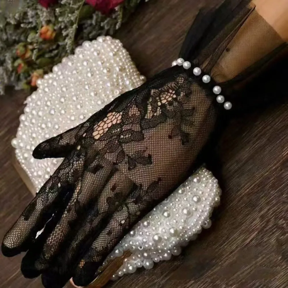 Versatile Retro Lace Wrist Gloves Floral Elegant Transparent Gloves Thin Short Gloves for Women