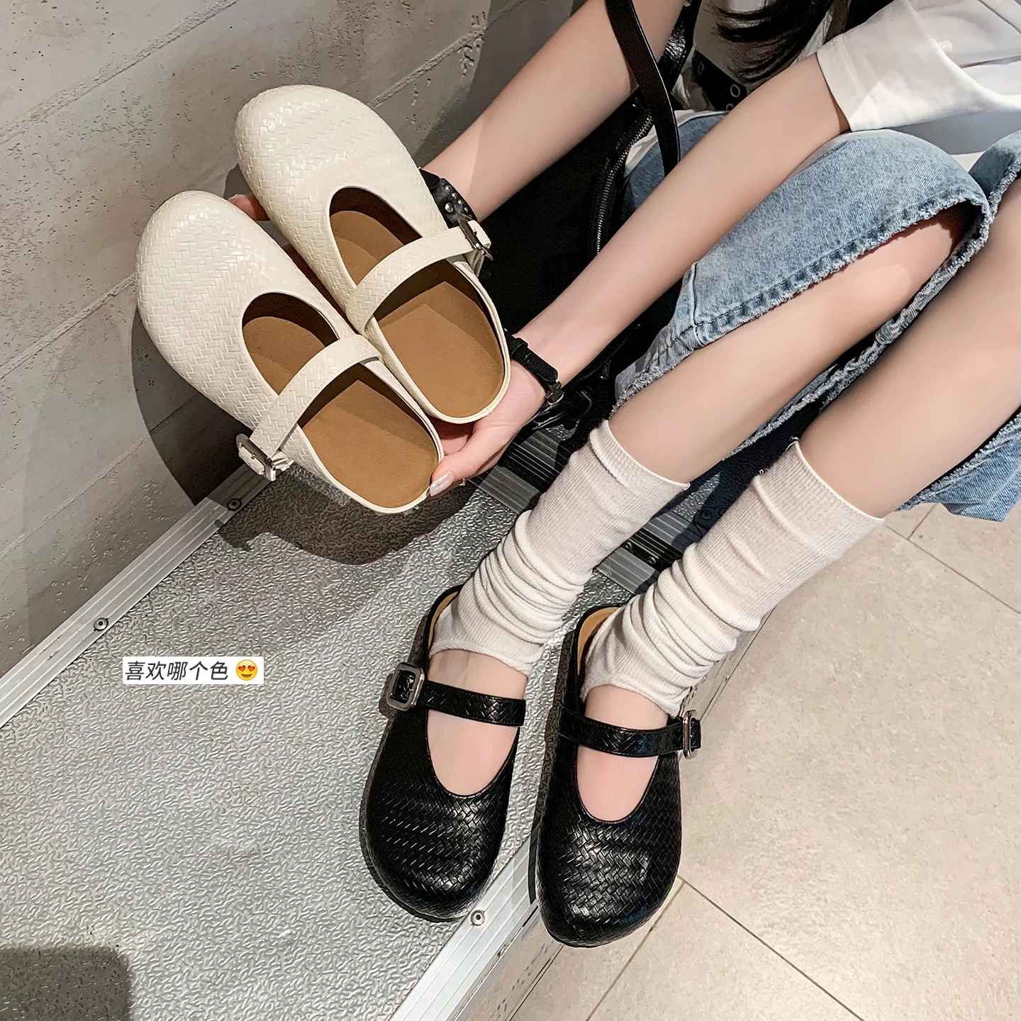 2026 new summer women sandals natural leather 22-25cm weave microfiber round toe buckle mules low heel women slippers fashion
