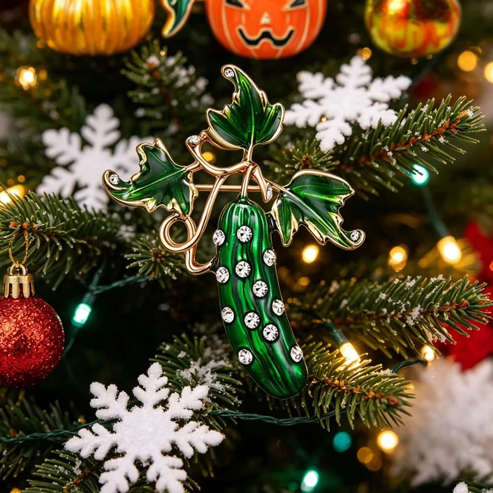 Lovely Cucumber Brooch Pins Men Badge Fashion Jewelry Green Vegetables Rhinestone Brooches for Women Accessories Friendship Gift