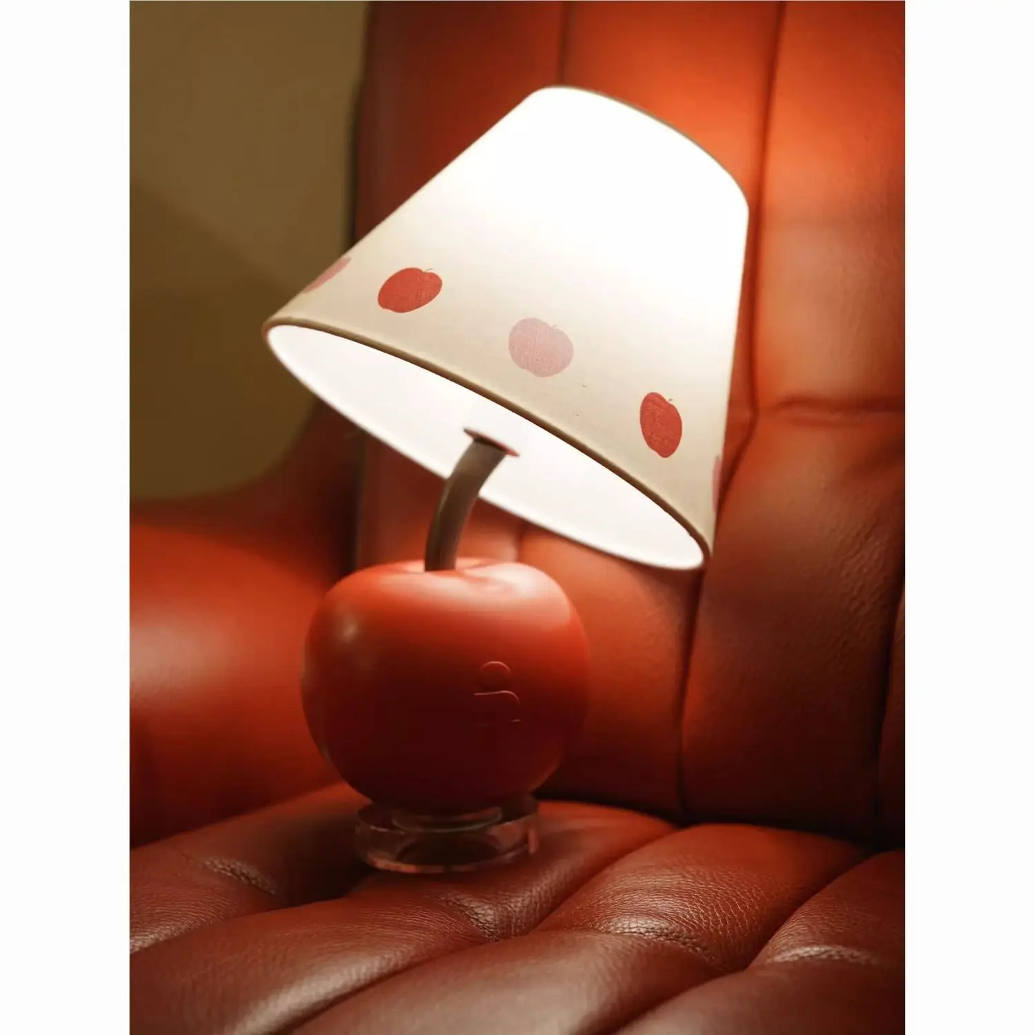 

Crooked Apple Cute Desk Lamp Living Room Bedroom Bedlight Atmosphere Nightlight