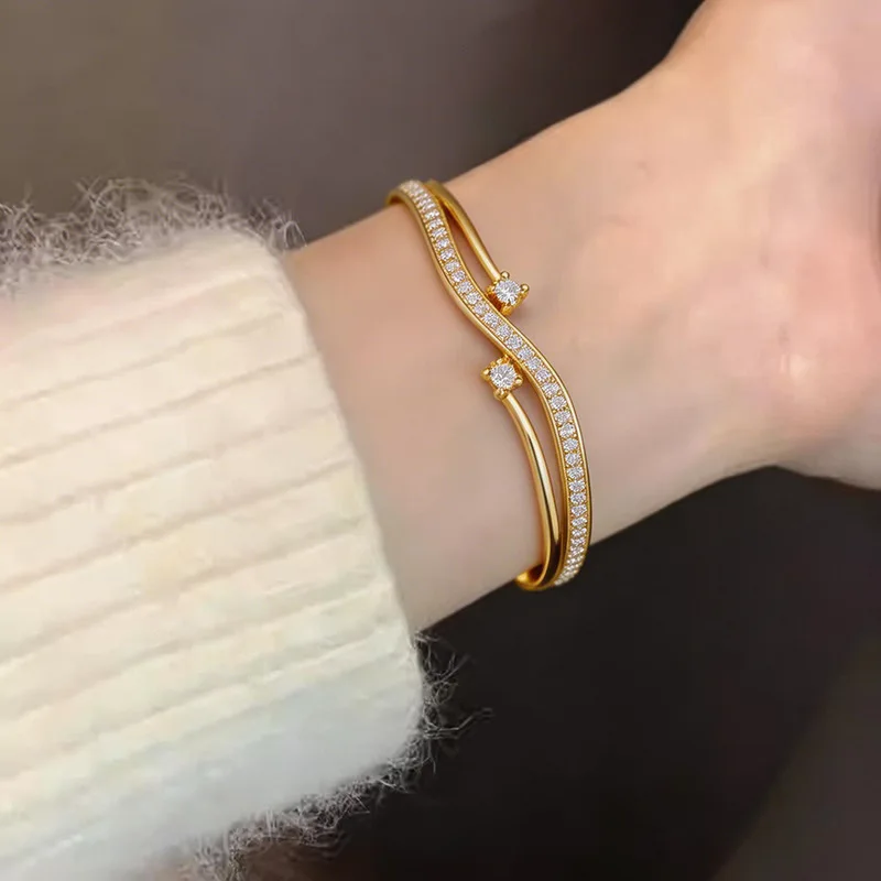 Classic Design Crystal Geometric Bangles for Women Fashion Brand Jewelry Zirconia Bracelet Party Accessories