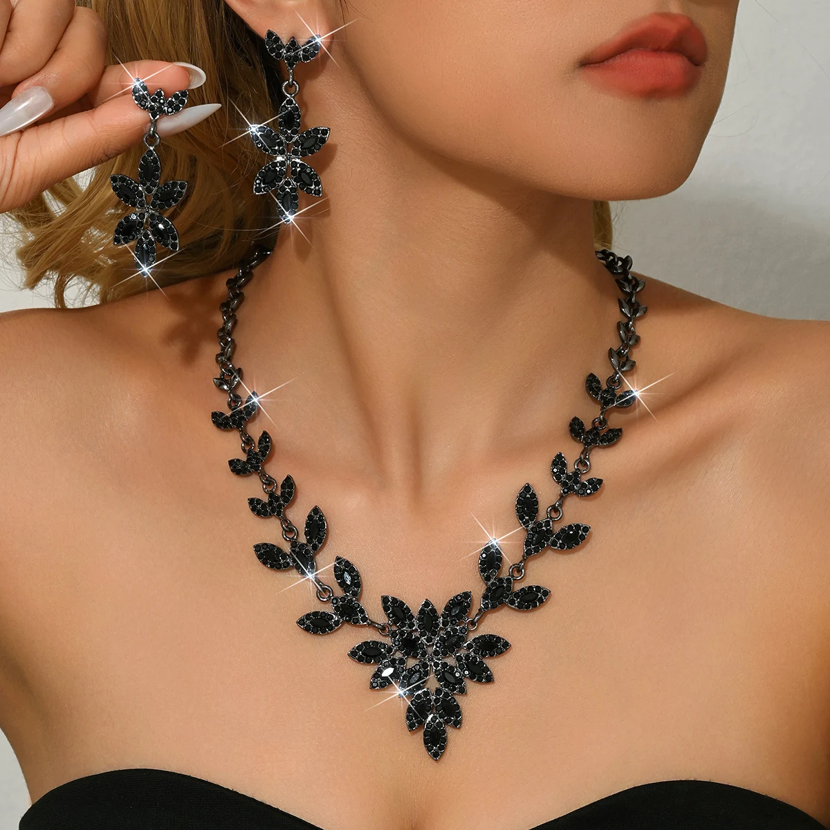 3pc-Luxury Black Rhinestone Floral Necklace Earrings Set For Bridal Photoshoot Prom Gala Formal Occasions