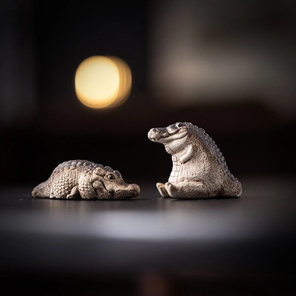 Cute Mini Crocodile Tea Pet Resin Portable Crocodile Ornaments Handmade Crocodile Statue Tea Ceremony Tea Play Home Boutique