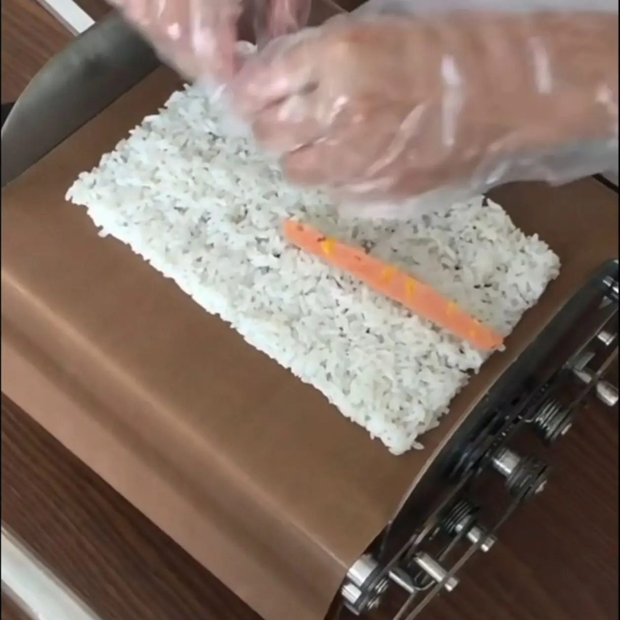 

Commercial Sushi Cutting Machine, Rice Ball Machine, Rice Laying Machine Artifact