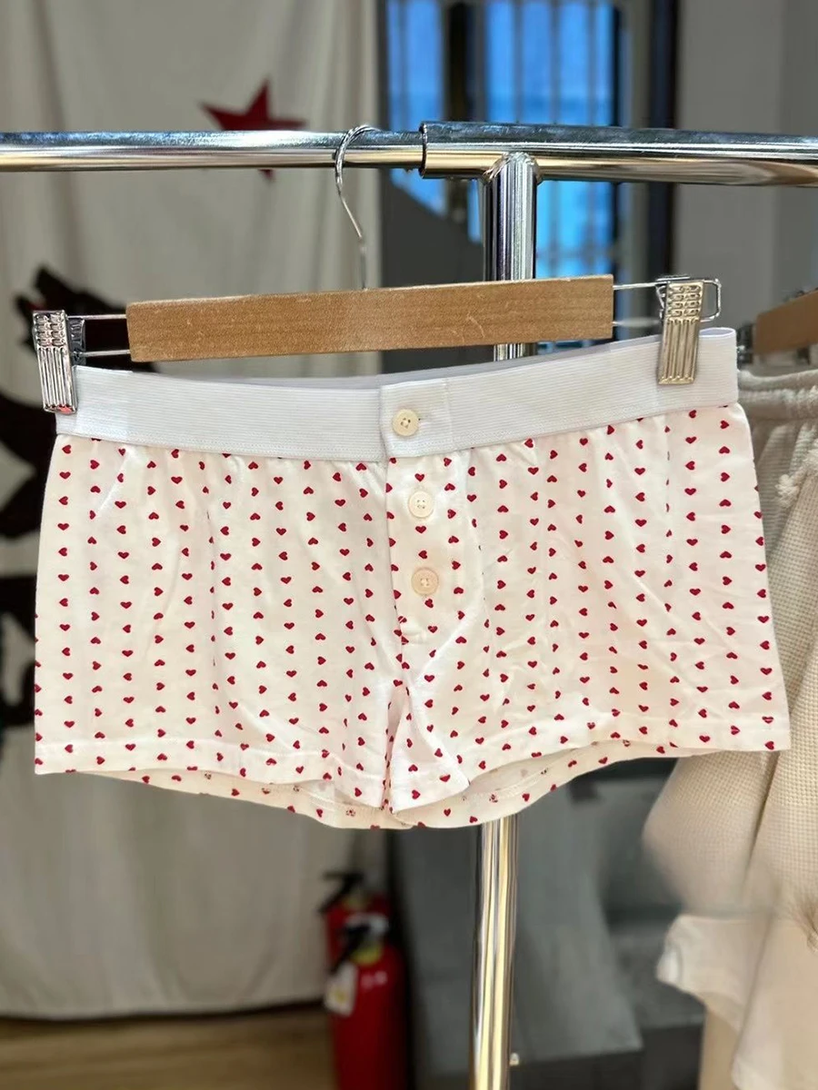 Calções com estampa de coração feminino, elástico na cintura, botões calça curta para casa, moda doce, calças de algodão