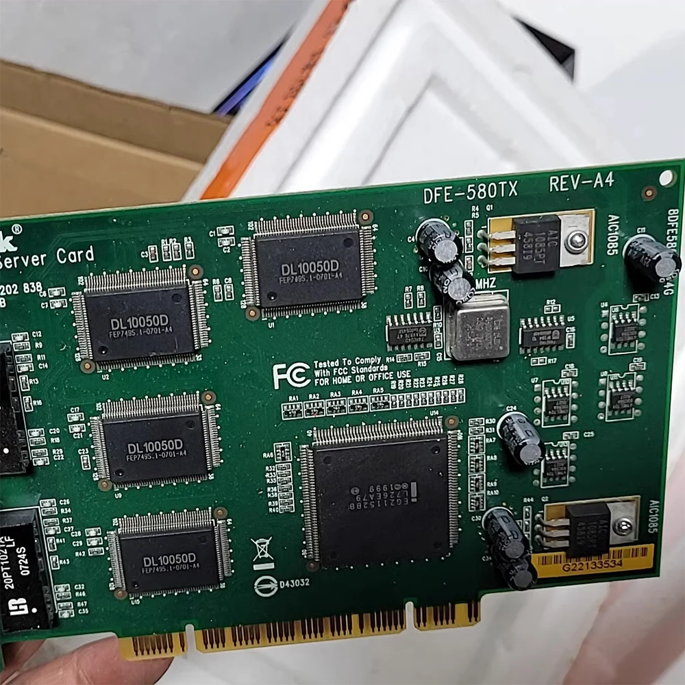 

DFE-580TX Four port net-work card