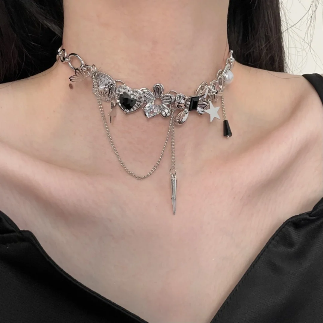

DUTRIEUX Fashion Delicate Y2K Lockbone Chain Love Heart Pearl Flower Bow Star Rivet Tassel Necklace Fashion Punk Choker Jewelry