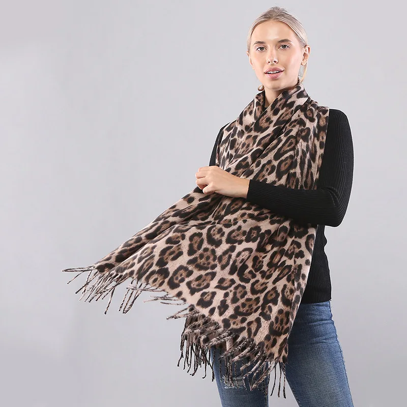 Designer Brand Leopard Cashmere Scarf Men Winter Scarves Warm Wool Pashmina Thicked Blanket Female Shawls and Wraps