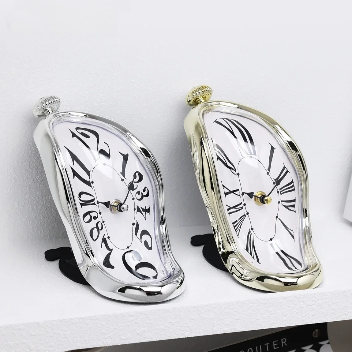 Nordic Metal Clock Creative Home High Heels Design Decorative Clock Twisted Quartz Watch Home Table Decorations Ornaments