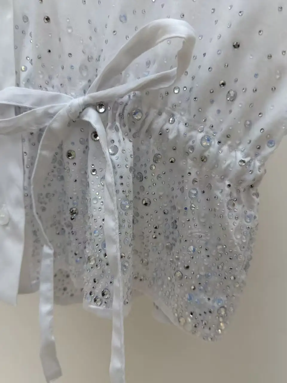 

Ladies' Diamond Decorative Collar Single breasted Drawstring Waist Strap Loose Shirt for Spring/Summer 2026