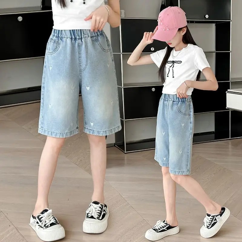

Легкие джинсовые шорты для девочек, летние, дышащие, свободного кроя, повседневная одежда, верхняя одежда для детей, джинсовые капри с карманами