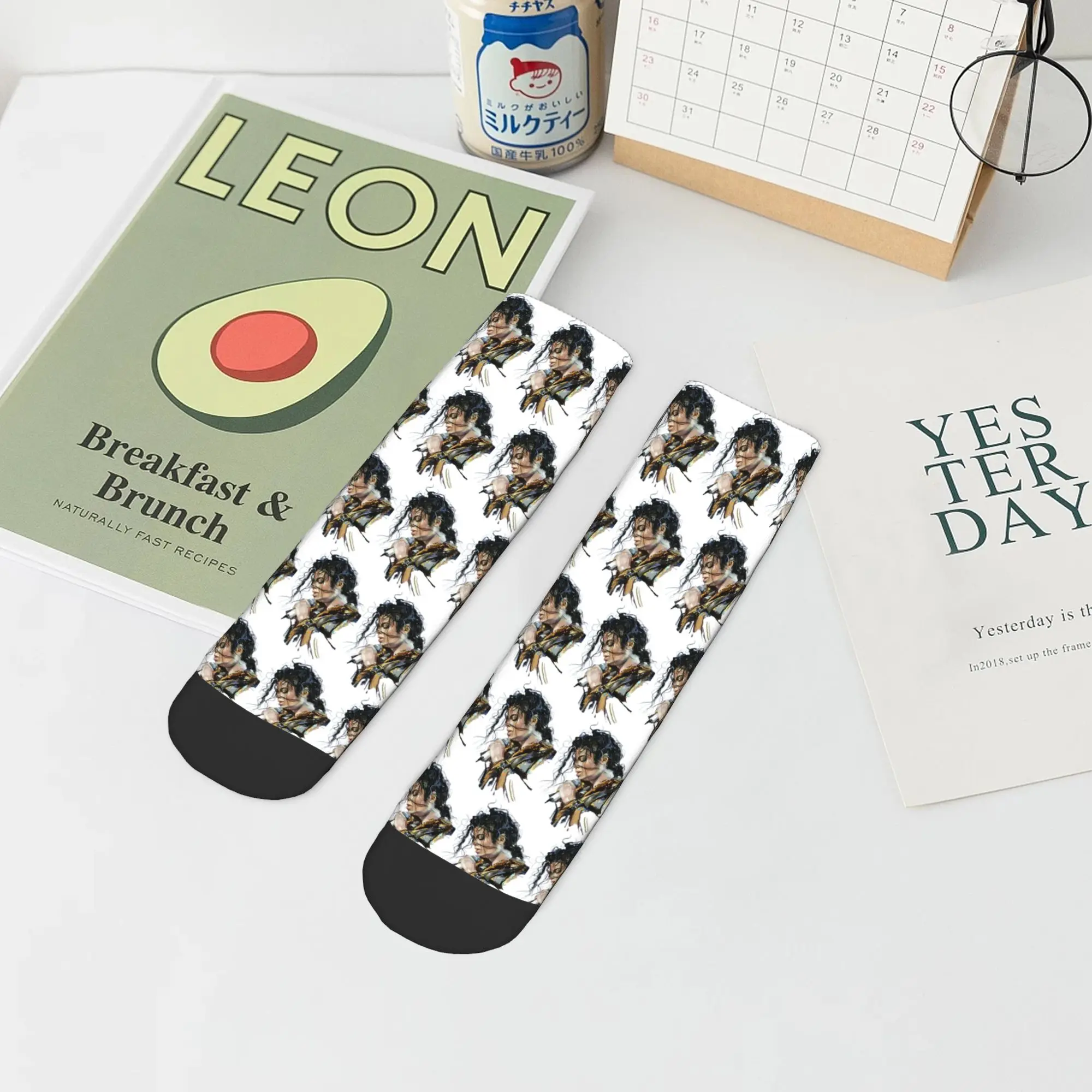 Calcetines de Michael Jackson para músicos, cantantes y bailarines, medias súper suaves Harajuku, calcetines para todas las estaciones, accesorios para regalos unisex