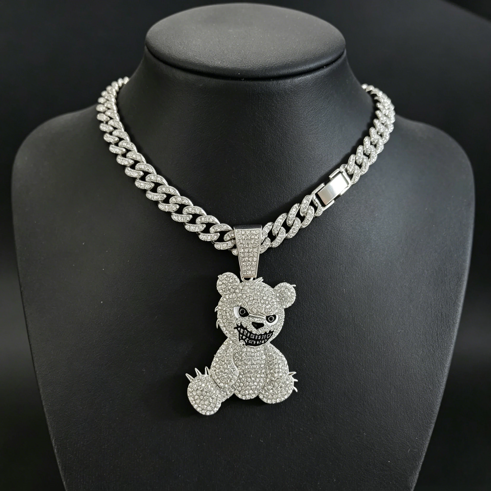This is a dazzling and personalized men's necklace featuring a mischievous bear pendant. It's a perfect gift for family members