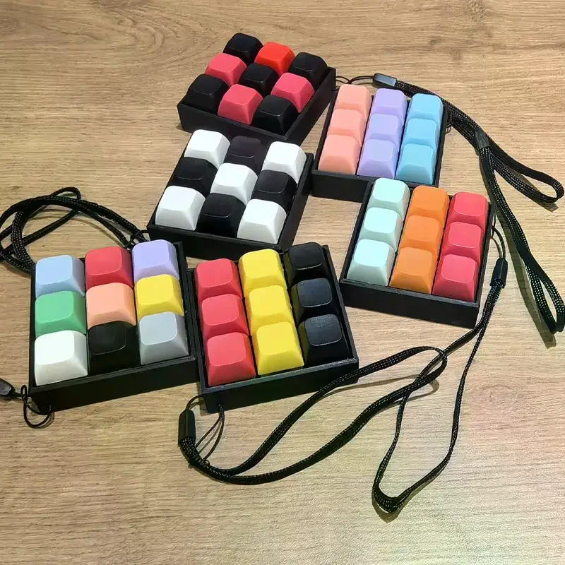 9-Tasten Tragbares Tastatur-Clicker-Fidget-Schlüsselanhänger-Set – Tasten für sensorische Stresslinderung, ideal für Büro, Reisen, Spielzeug, Taschenanhänger