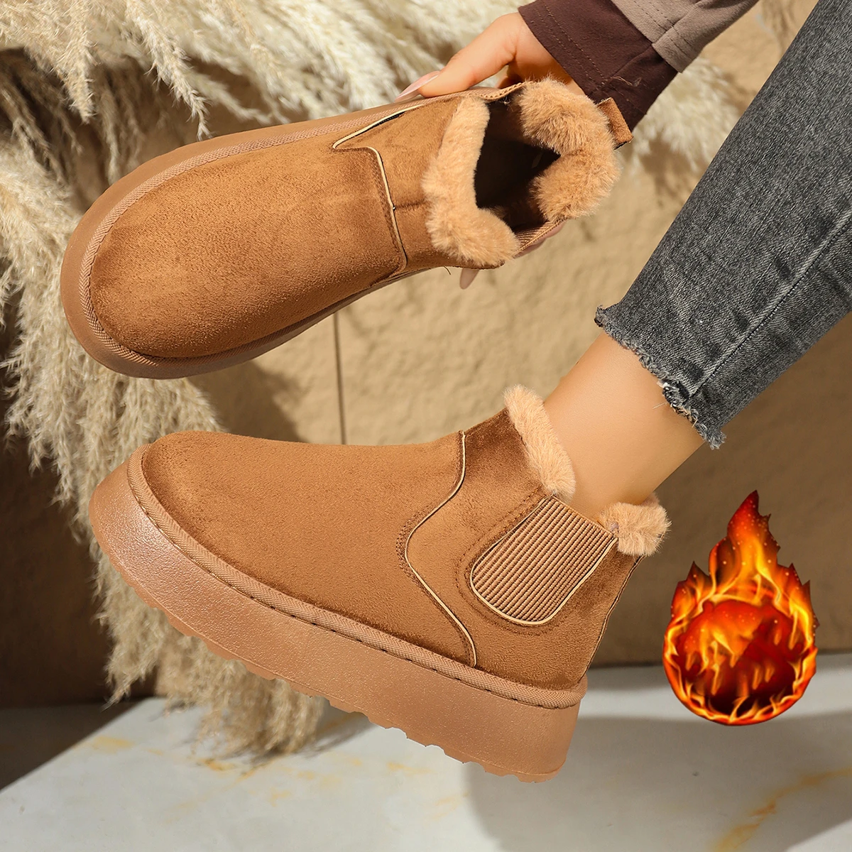 Winter Women Short Plush Warm Snow Boots Casual Flats Platform Shoes New Retro Suede Fur Chelsea Ankle Boots Zapatos De Mujer