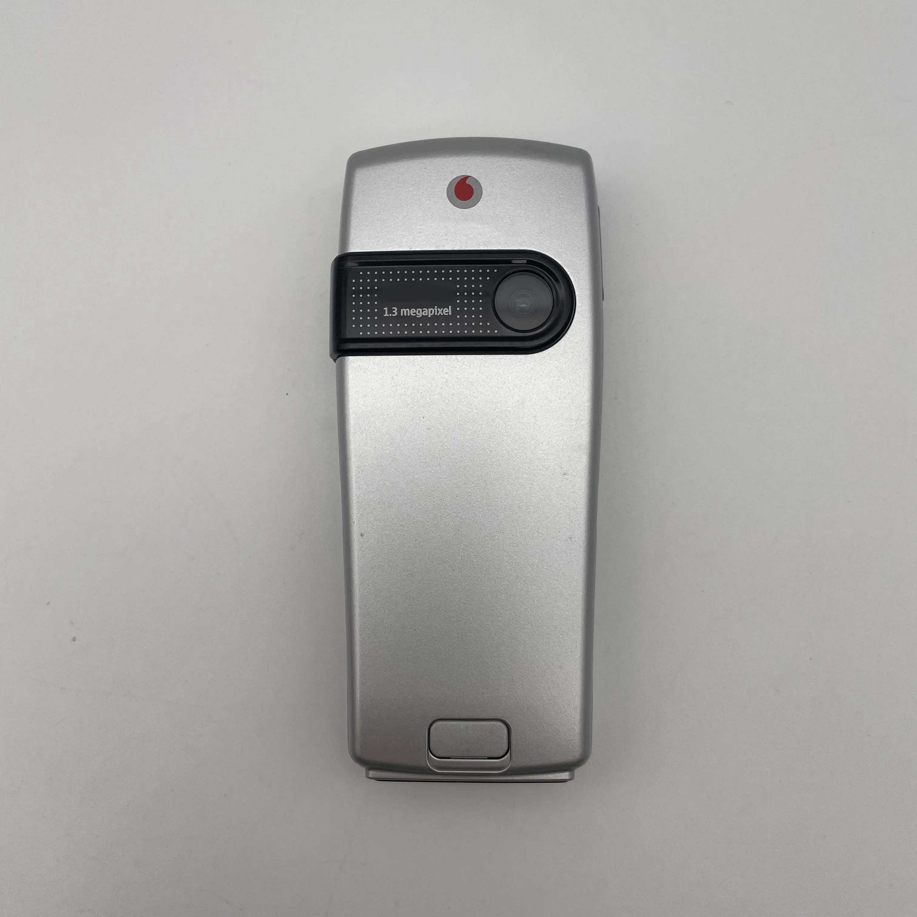 Celular Original Recondicionado 6230i Single Sim 2G Desbloqueado GSM 900/1800 com Teclado Russo, Árabe e Hebraico Fabricado na Finlândia