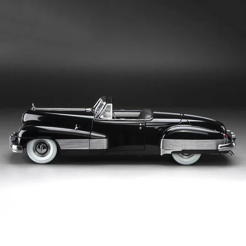 Diecast 1:18 Scale 1938 Buick Vintage Car Alloy Car Model Toy Collection Ornament Toys