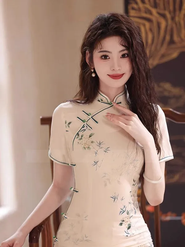 

Белое длинное ципао в стиле ретро из полиэстера для молодых женщин, модное, новое, в стиле Китайской Республики.