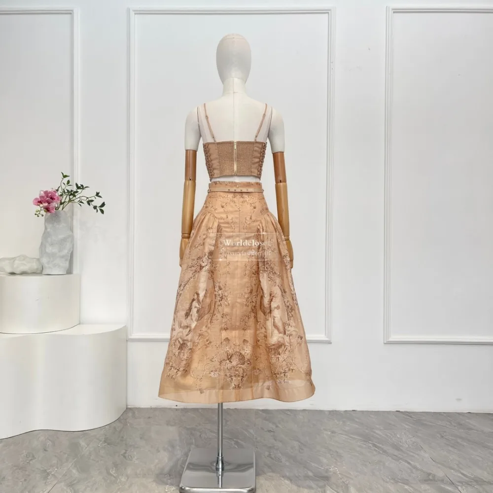 เสื้อกั๊กลายเงือกสีน้ำตาลอ่อนและชุดกระโปรงยาวปานกลางคุณภาพสูงเหมือนในรูปปี 2025