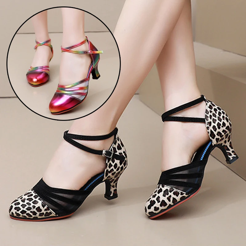 

Танцевальная обувь с леопардовым принтом для женщин и девочек, женская обувь для латинских бальных танцев, современная танцевальная обувь для сальсы, танцевальная обувь с закрытым носком и квадратным носком
