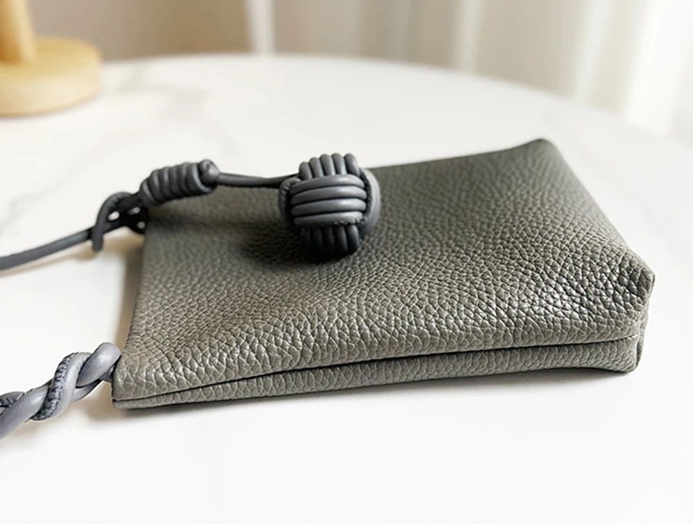 Echt leder kleine Frauen Umhängetasche benutzer definierte Initialen hand gewebte Ball Telefon Schulter tasche personalisieren Name Dame Mini Beutel Geldbörse – Detail 14