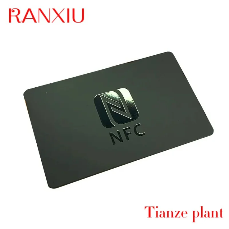 Custom Hi Qlity 13.56hz Plast Pvc Rfid N N- 213/215/216 atte Bla Card for Social edia Busins