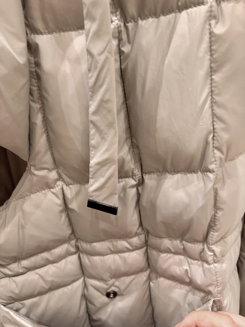 Schinteon Women White Duck Down Vest with Hood Office Lady Sleeveless Jacket Solid Color Drawstring Autumn Winter Gielt 2026 New