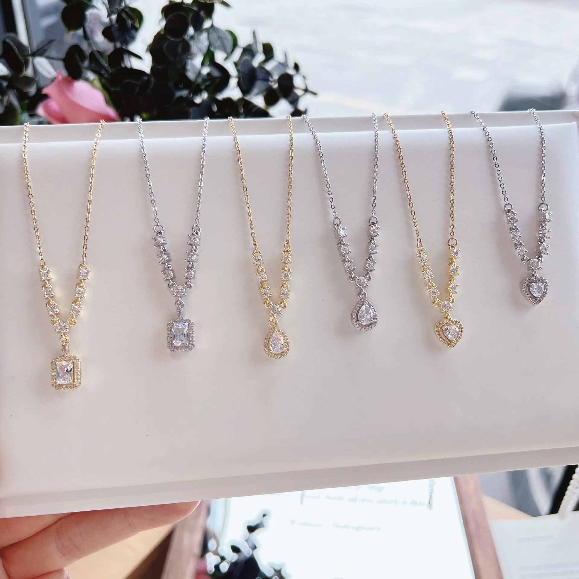 

2026 New Design Stainless Steel Zircon Square Cube Necklace, Fashion Clavicle Chain For Ladies