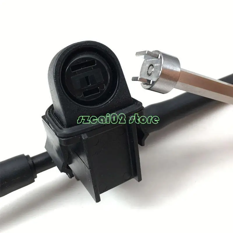 400B Windscreen Washer Nozzle Adjustment Tool Fits W204 W207 W212 W218 High Quality Durable Modification Rep Auto Parts