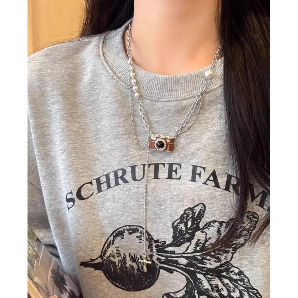 

Vintage Brown Camera Pendant Necklace Retro Khaki Hip-Hop Long Chain Necklace Luxury Style Unique Sweater Necklace