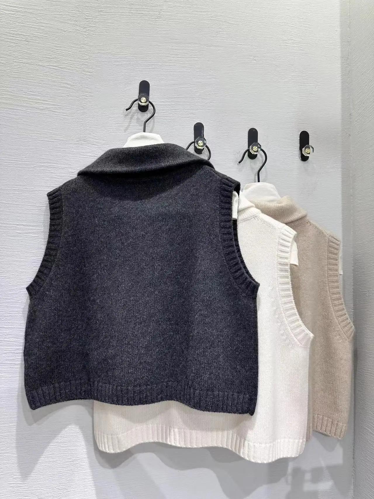 Female Loose Cashmere Vest, High-End, High-End, Zipper, Monochromatic, Early Autumn, New, 2023