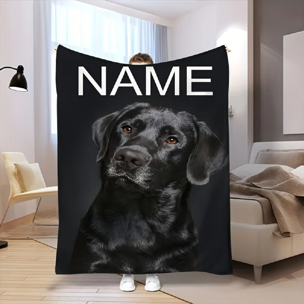 Personalisierte Decke mit individuellem Namen, schwarzer Labrador-Aufdruck, weiche, gemütliche Flanelldecke, Tiermotiv, multifunktionale Ganzjahresbettwäsche