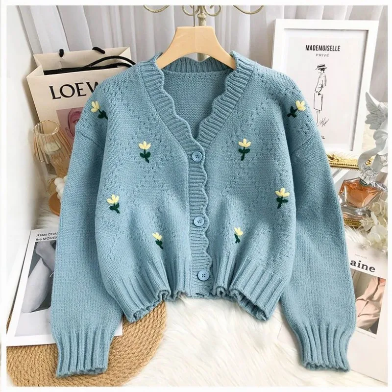 Women Autumn Korean Loose Fashion Embroidered V-neck Long Sleeve Knitwear Ladies Trend All-match Knitting Cardigan Coat Tops