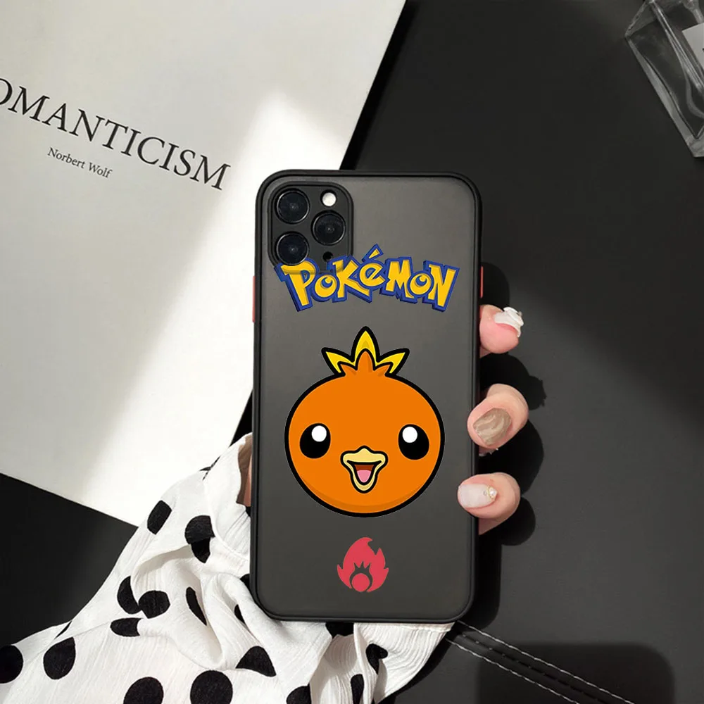 Новый тренд, защитный чехол для телефона P-Pikachu с камерой P-Pokemon для iPhone 15 14 11 12 13 Pro XR XS Max 7 8 SE, полупрозрачный чехол