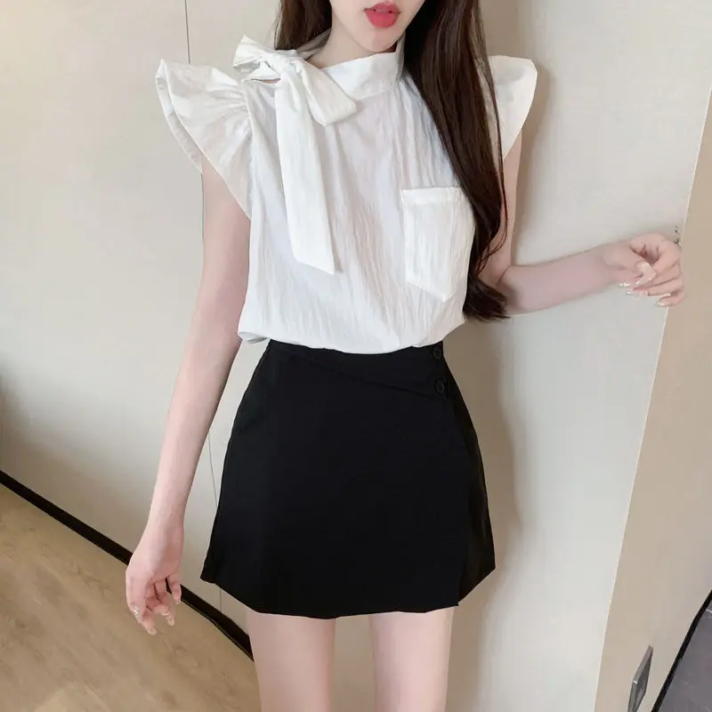 French Style Small Fly Sleeved White Shirt with Casual Fashionable Design Sense Unique Temperament Summer High-end Women's Top