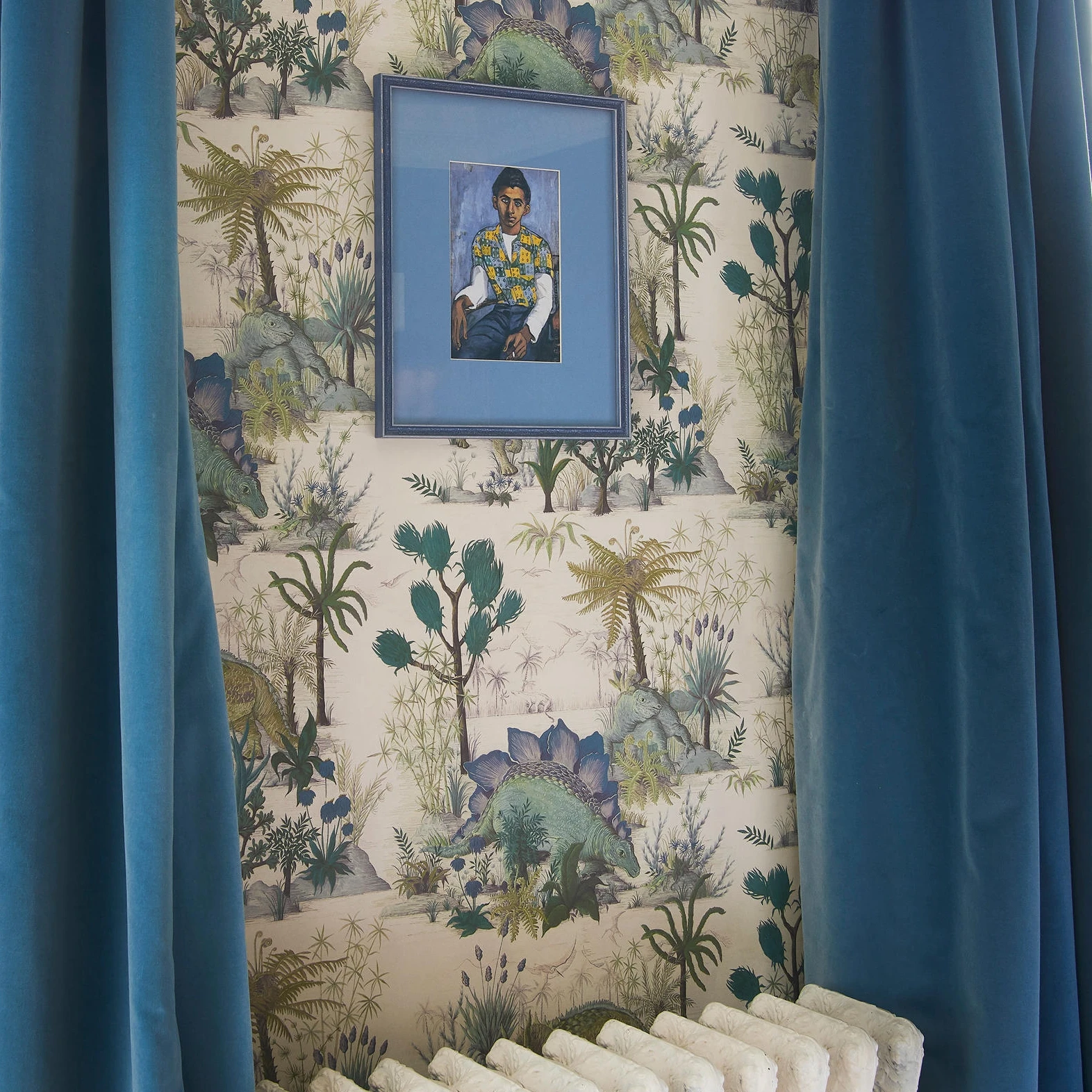 Dinosaur Wallpaper in Dusk Color, Dinosauria in Dusk Grey, Dino Wall covering, restrore Jurassic Wallpaper