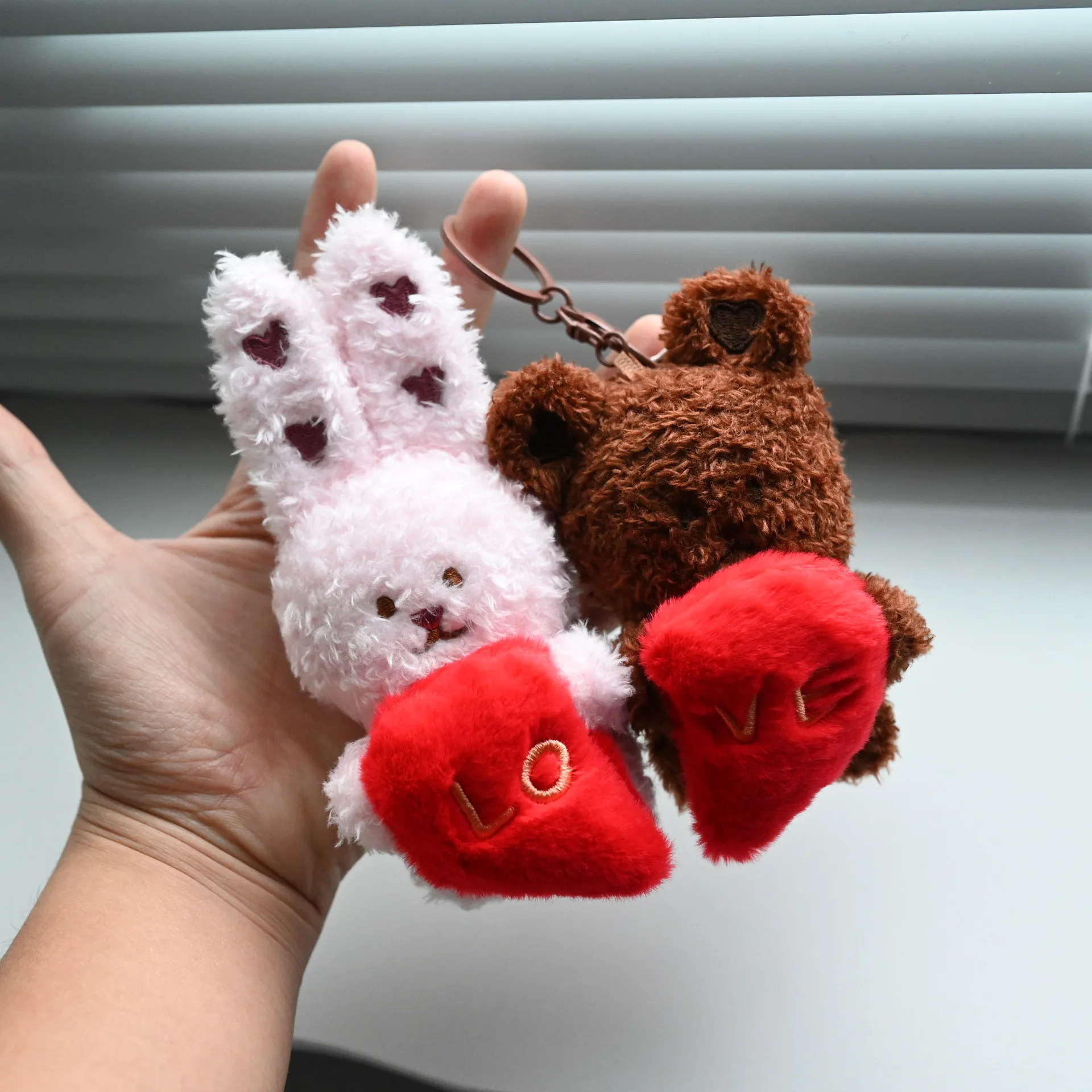 1 زوج المعطرة زوجين الحيوان أفخم دمية لعبة قلادة المفاتيح الكرتون الدب الأرنب ظهره ديكور قلادة المفاتيح زوجين هدية