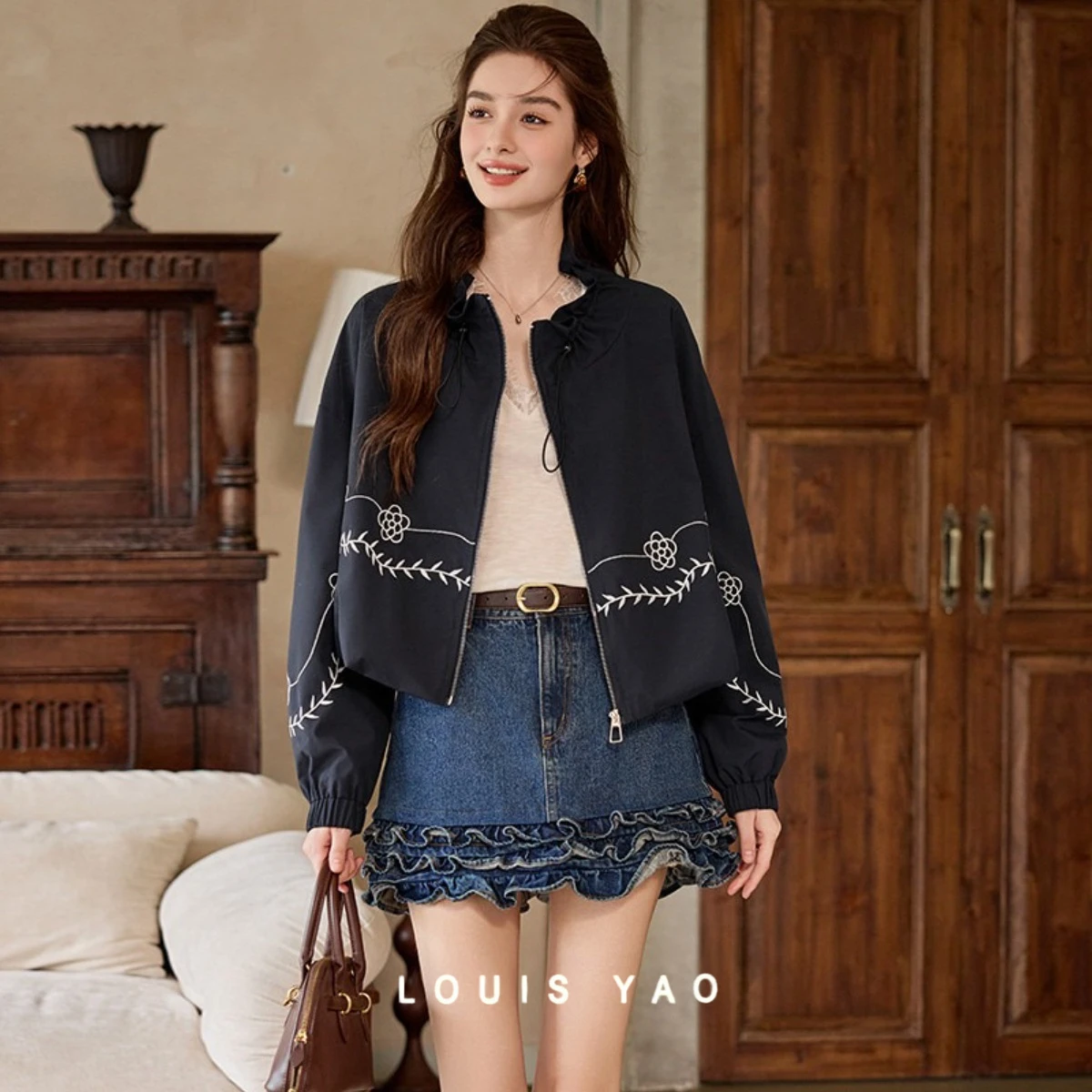 

LOUIS YAO Streetwear Embroidered Women's Jacket 2025 Autumn Color Contrast Cardigan Drop-Shoulder Stylish Women's Coats