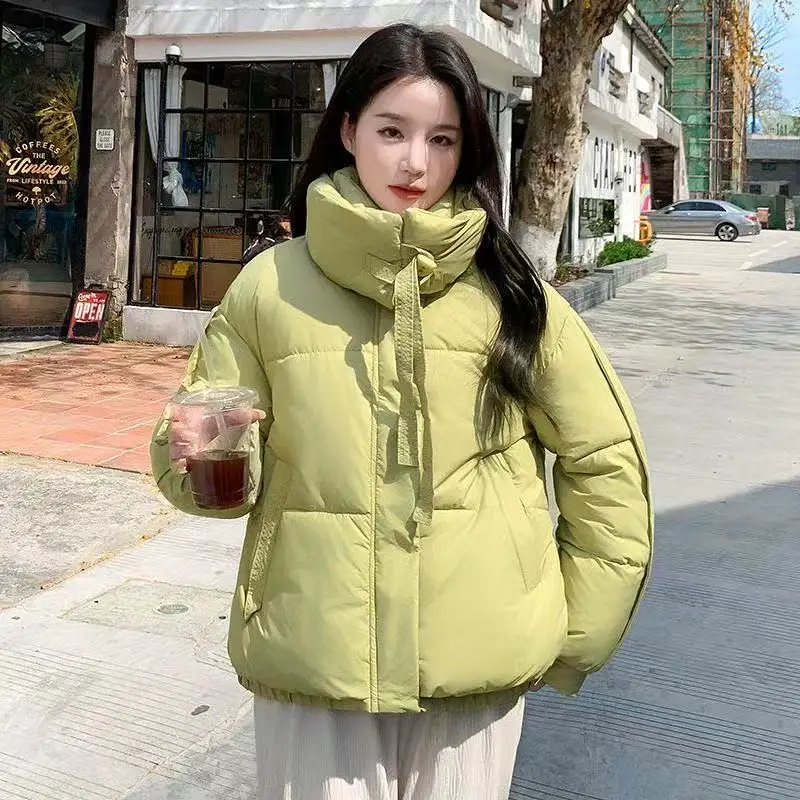 2025New Unten Baumwolle gefütterte Abgeschnitten Mantel Frauen Parkas Winter Mantel Koreanische Lose Thicke Puffer Baumwolle Jacke Student Warme oberbekleidung