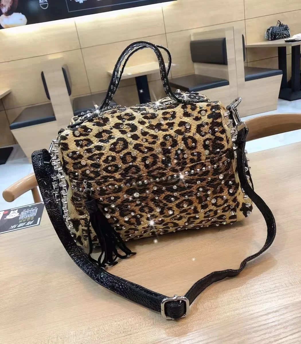 Glitter Rhinestones Diamond Pillow Bag Large Capacity Fashion Rivet Women's Handbag Lady Purse Shoulder Messenger Bag Casual Bag